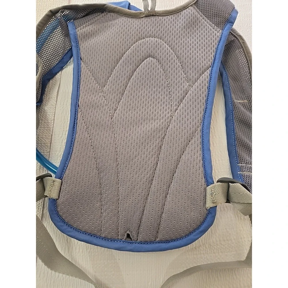 CamelBak Charm Hydration Pack 1.5L 50oz Blue Lightweight Hiking Backpack Kids L